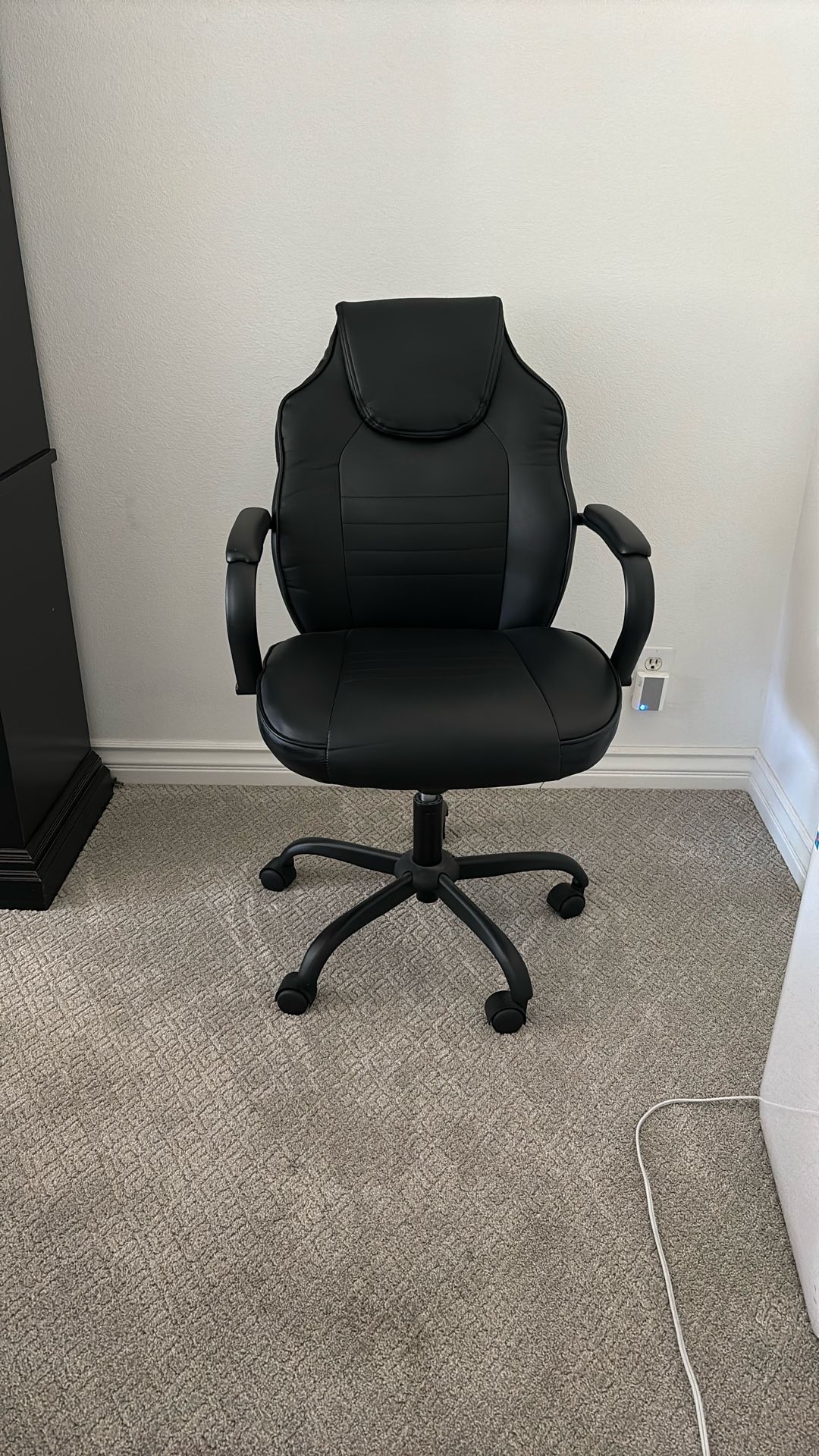 Adjustable Black Office Chair