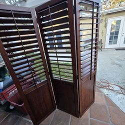 Louvered 3-Panel Folding Room Divider