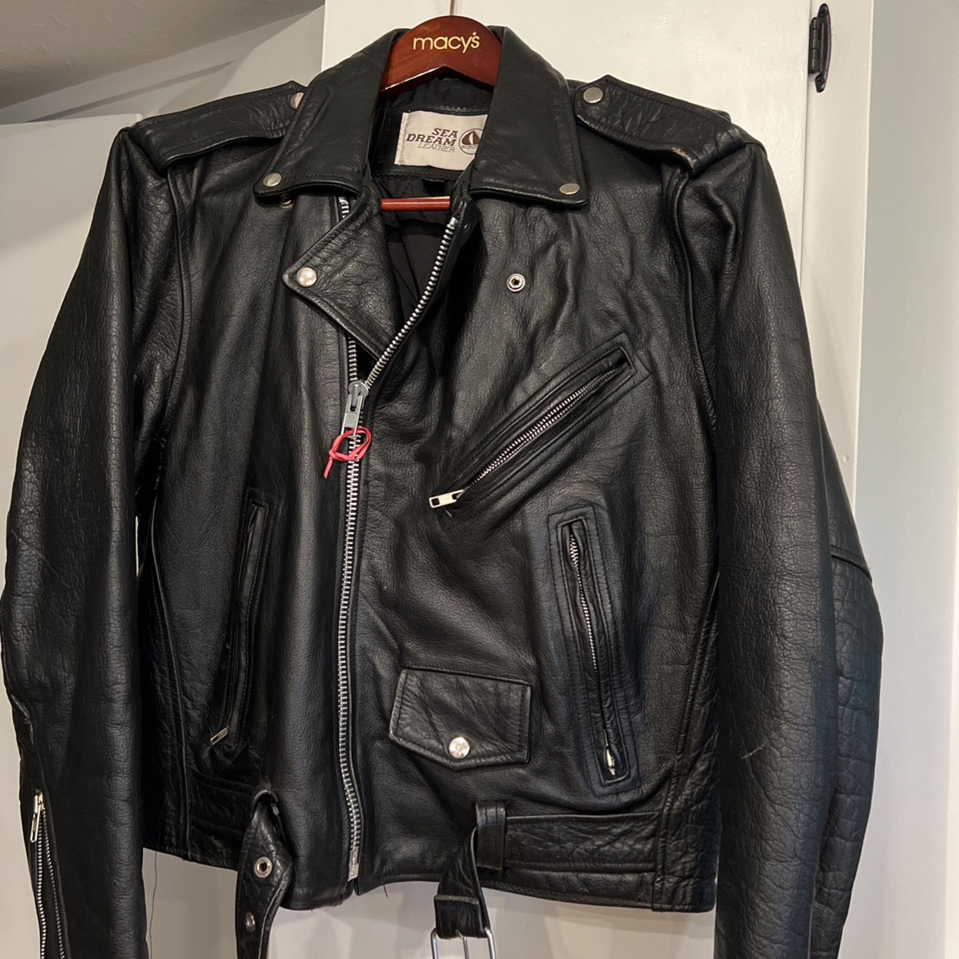 Men’s Black Leather Bomber Jacket