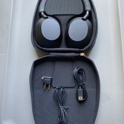 Sony WH-1000XM5  Wireless Noise Canceling Headphones 