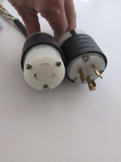 L620 20A 250 V twist lock plug and receptacle legrand pass & Seymour