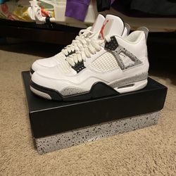 Jordan Retro 4 “White Cement” Size 9