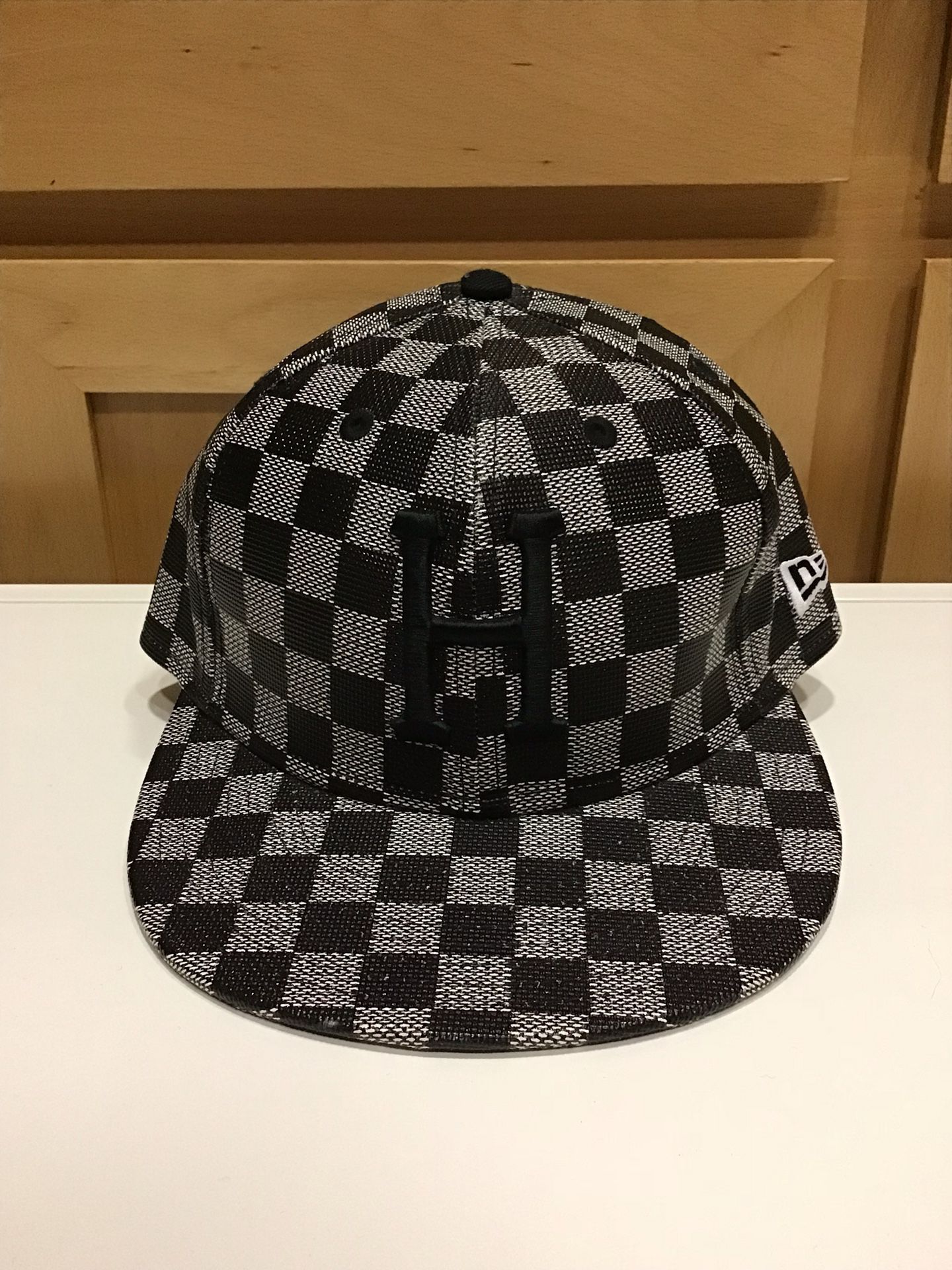 HUF Louis Vuitton Damier Fitted Hat sz 7 1/4 ultra RAre for Sale in