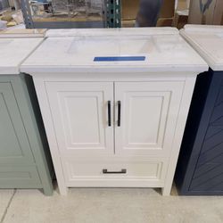 Brand New 30 in. W x 22 in. D Single Sink Bath Vanity in White with White Top $459 