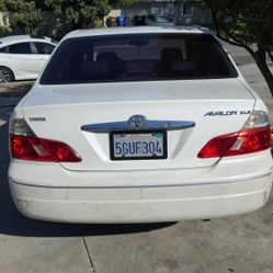 2004 Toyota Avalon