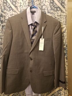 New tommyhillfigersz42R jacket suit yes its available pet smoke free