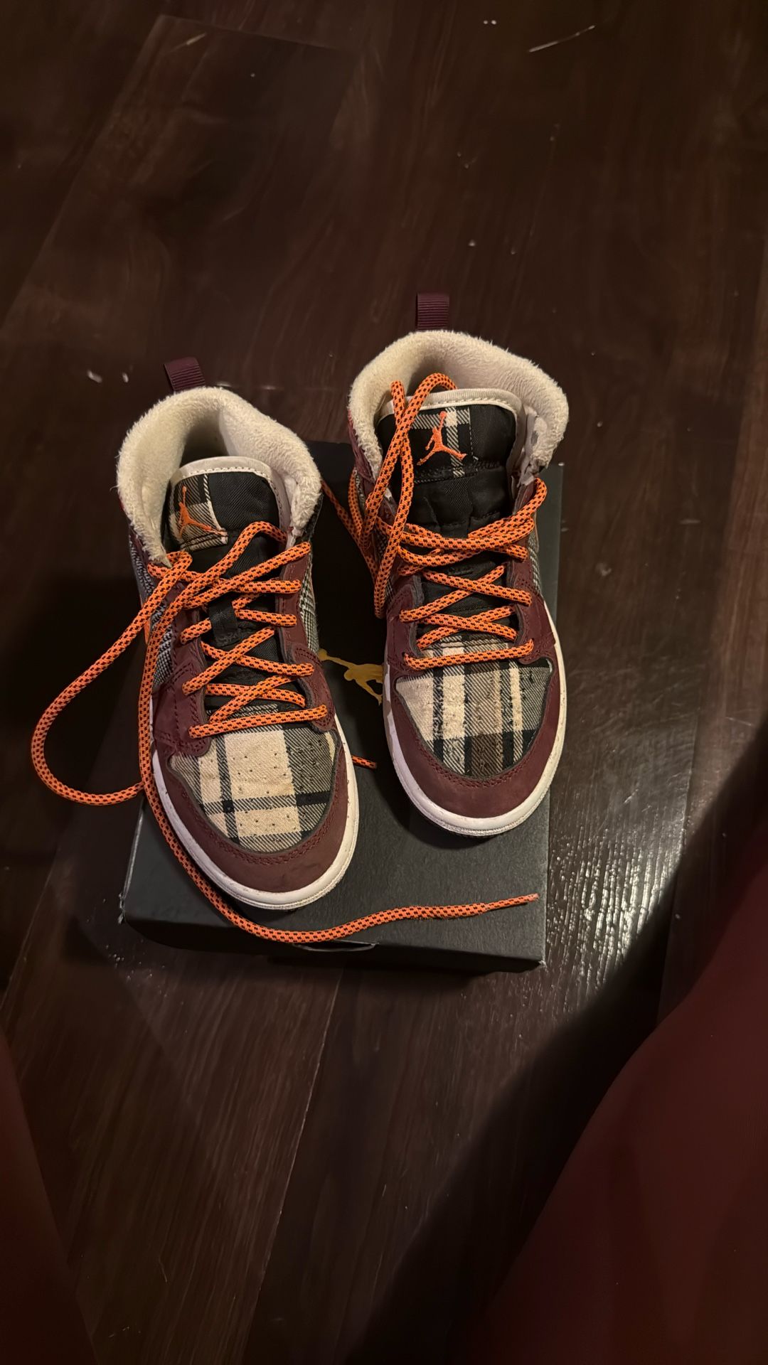 12 Nike Child