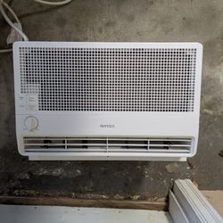 Vissani 5000 BTU AC – Works great – $120