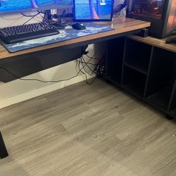 Computer Desk