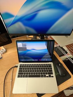 MacBook Air 2020 M1 8GB RAM 256GB SSD with screen glitch School Decommissioned MDM Bypassed
