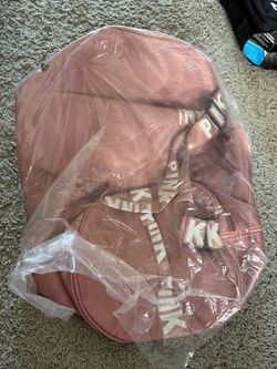 Love pink duffle bag