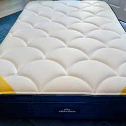 DreamCloud Full Size Mattress More Firm