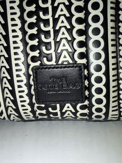 Authentic Marc Jacobs “The Tote Bag” Mini – Black/White Logo Print BRAND NEW with tags NEVER used