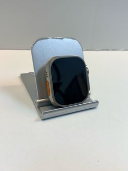 Apple Watch Ultra 2 49mm. ( Unlocked )