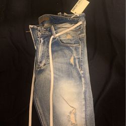 Size 32 Jeans 