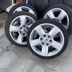 Nissan pickup Wheels
