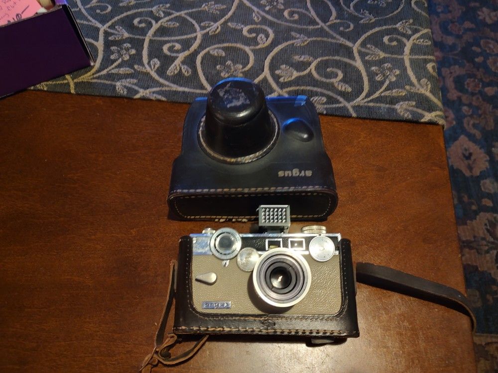 Argus C3 Matchmatic 35mm Camera
