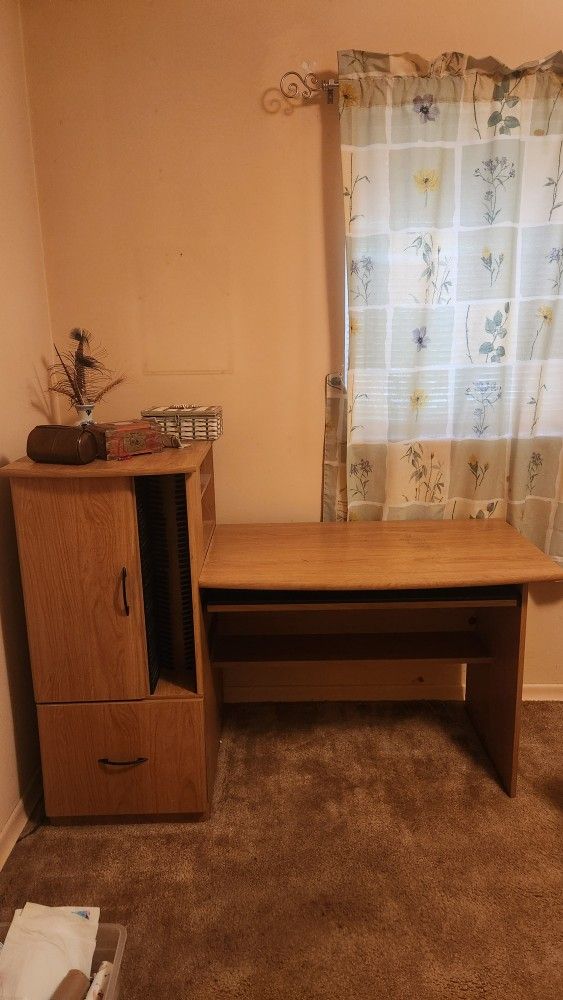 Desk With Storage 