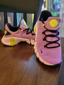 Nike Metcon 4 training Rush Fuchsia volt size 9