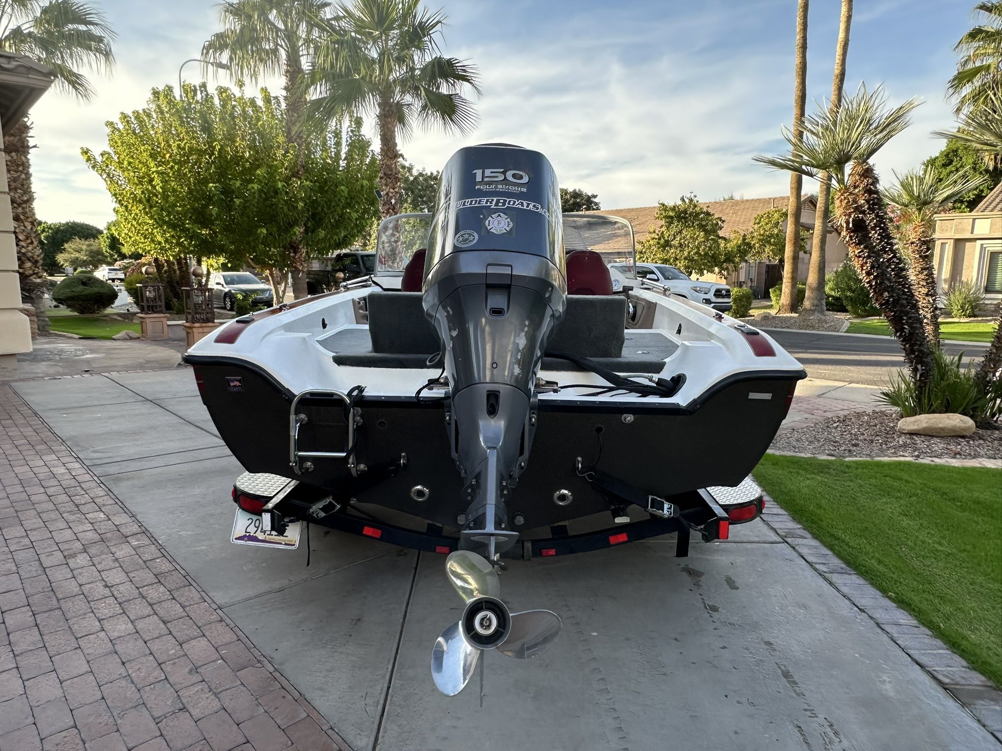 2007 Champion Fish Hunter 186 