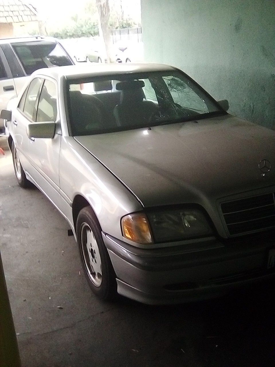 1998 Mercedes C230 (Parting out)