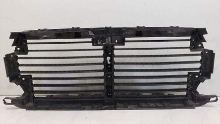Upper Radiator Grille Air Shutter With Motor For Ford F150 3.5L / 5.0L (2018-2020) – OEM JL3Z8475D