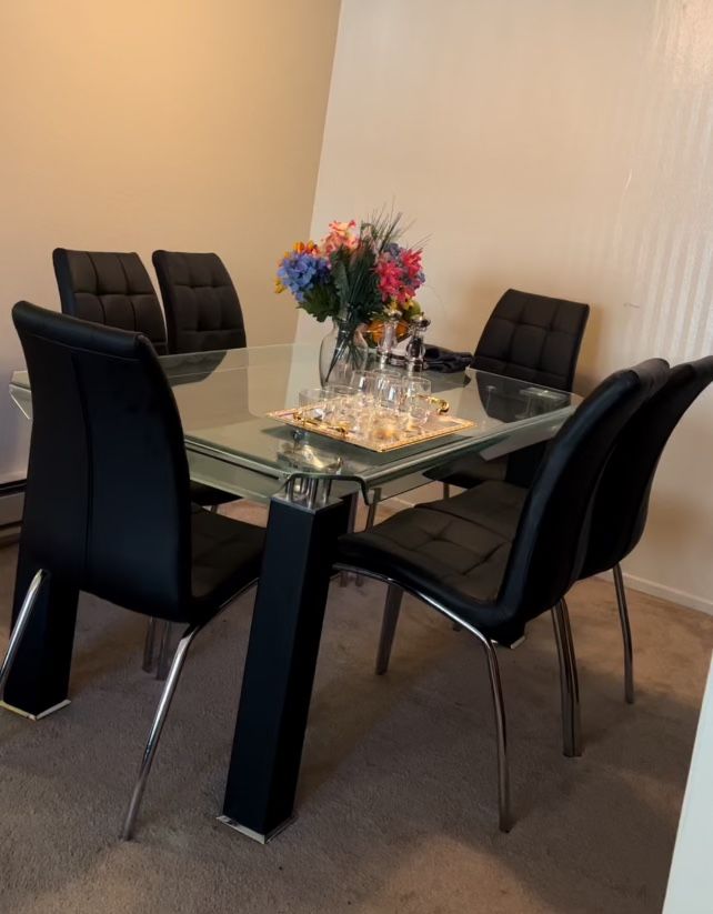 Dinning Table With Chairs- Brand New 