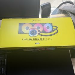 iCUE LINK TITAN 360 RX LCD Liquid CPU Cooler