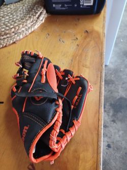 Kids T-ball glove