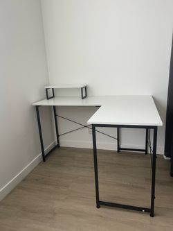 White L Shaped Corner Desk