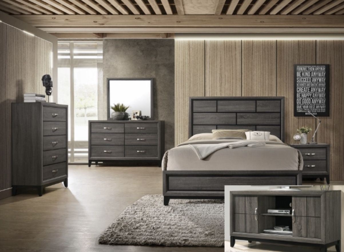 New Queen Bedrom Set For $1399