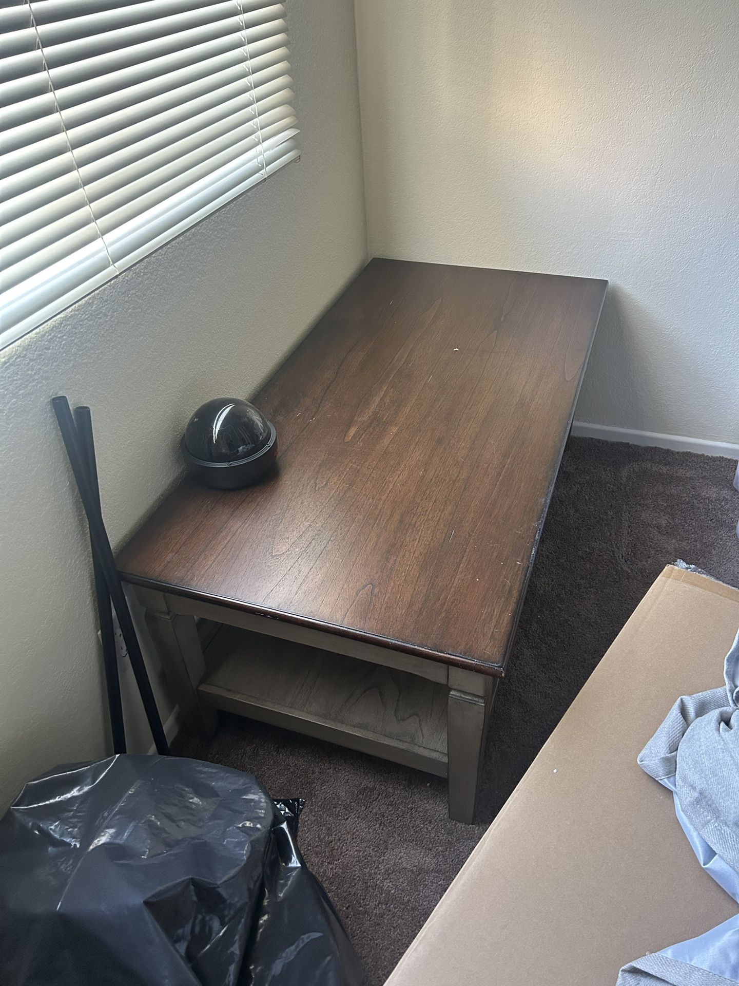 Coffee table & 2 End Tables