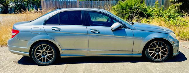 2009 Mercedes C300 $3200 OBO