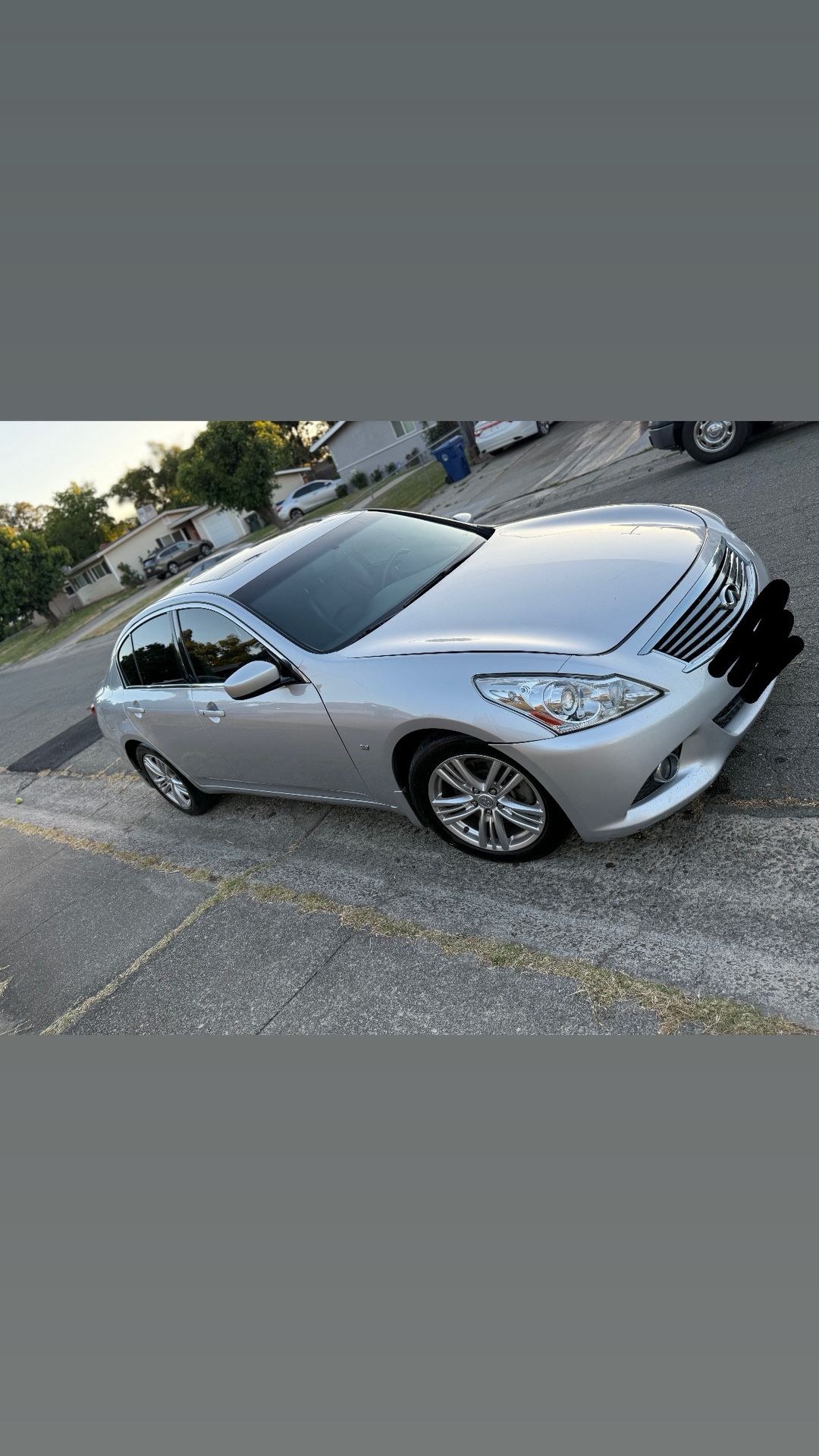2015 Infiniti Q40