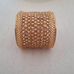 Gold Plated Openable Bangle 