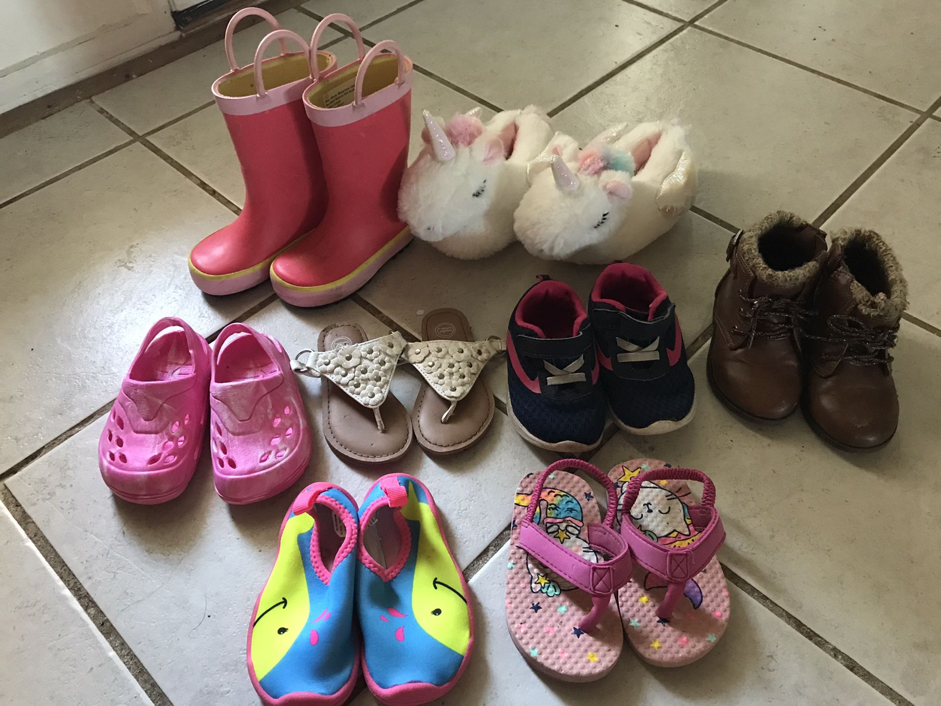 Toddler girl shoes, size 6