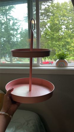 Pink cupcake stand