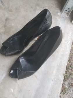 38.5 Alexander MQueen Heels