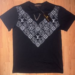 Stylish black shirt for men size medium