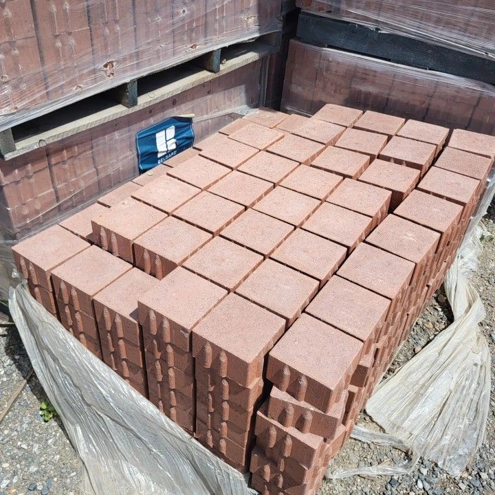 CONCRETE CEMENT BRICK PAVERS $320 PER PALLET