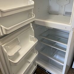 Frigidaire Refrigerator 