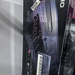 Old casio Keyboard WK-110