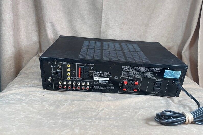 Vintage 1990s Yamaha RX-V480 Natural Sound Stereo Receiver