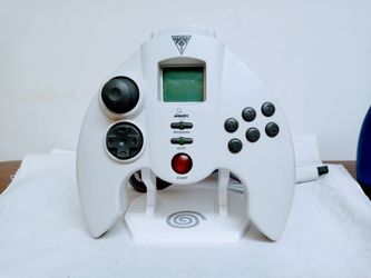 Quantum fighter pad with VMU for Sega Dreamcast