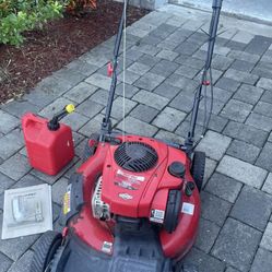 Self Propelled Mower W/gas Tank