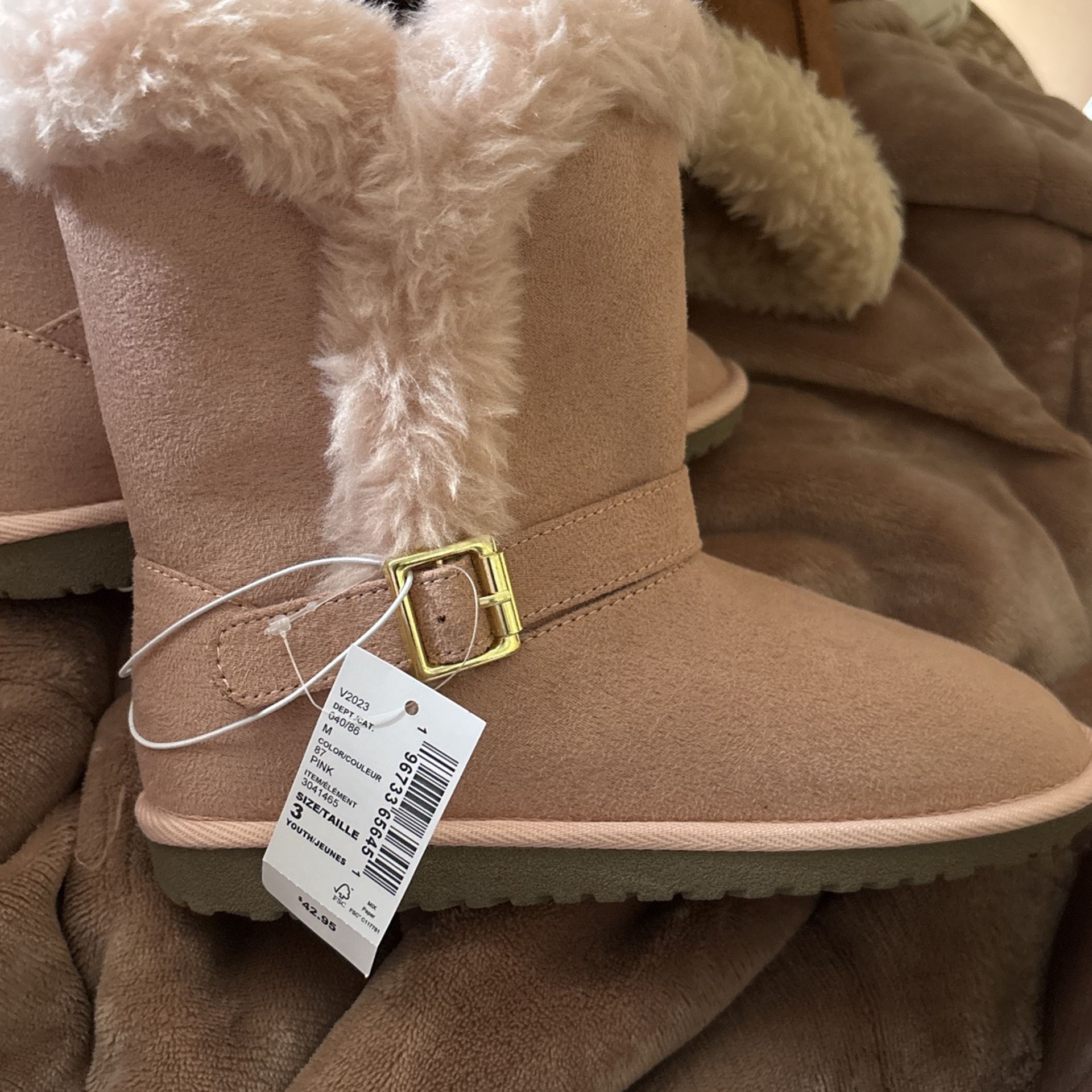 Girls Pink Boots Size 3 NWT