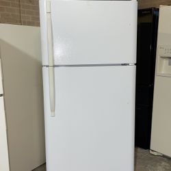 Kenmore Refrigerator Top Freezes White 
