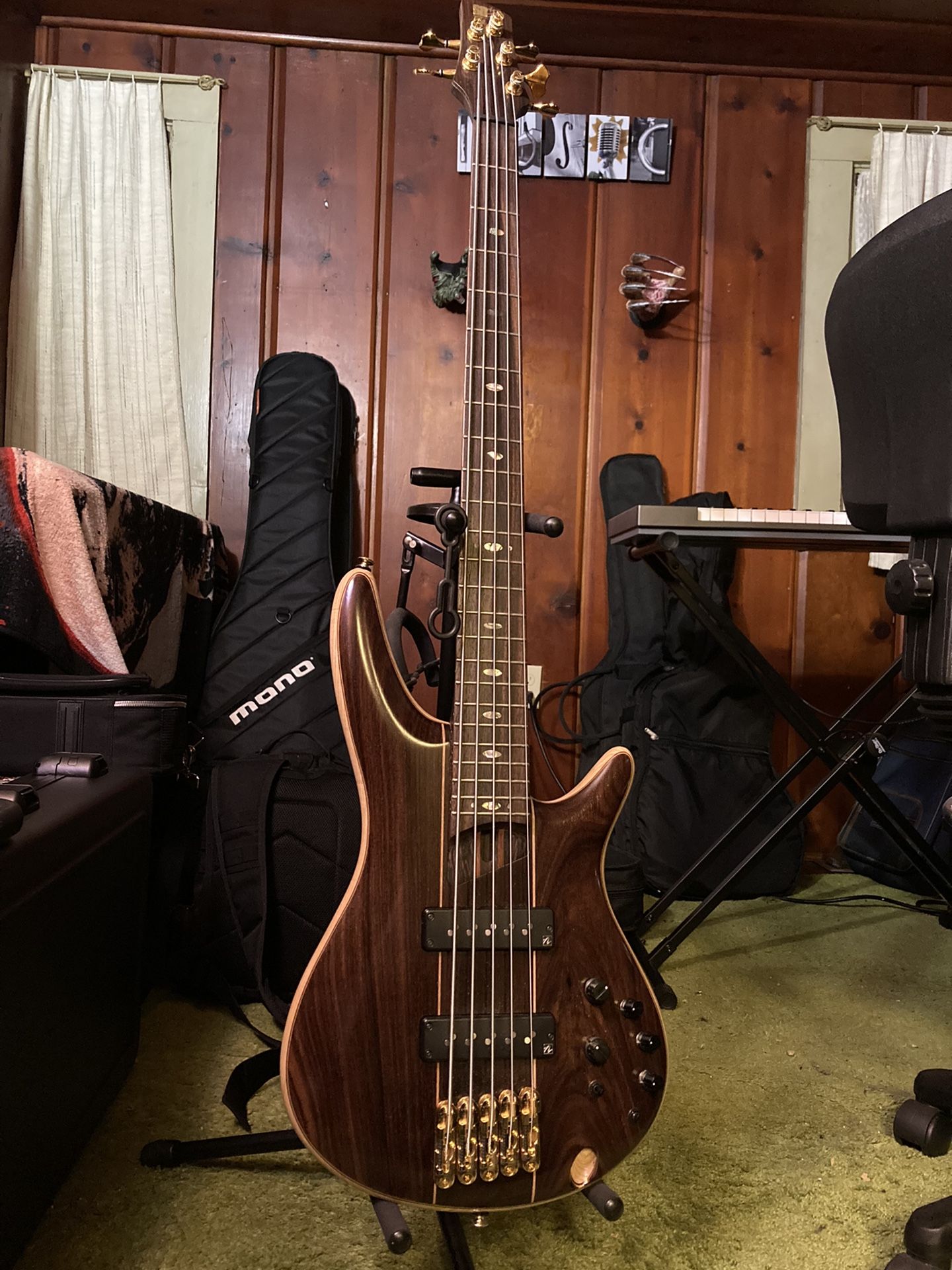 Ibanez SR 1905 5 String Bass