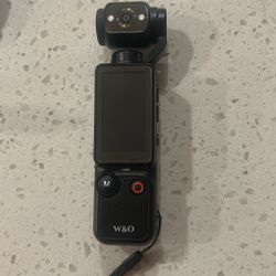 W&o Camera 