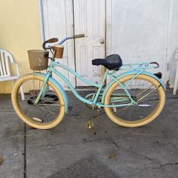 Women’s Beach Cruiser